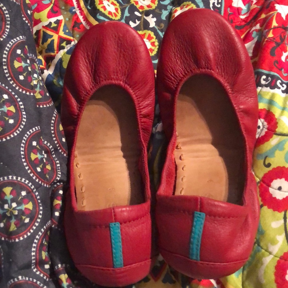 GUC Cardinal Red Tieks - Size 9